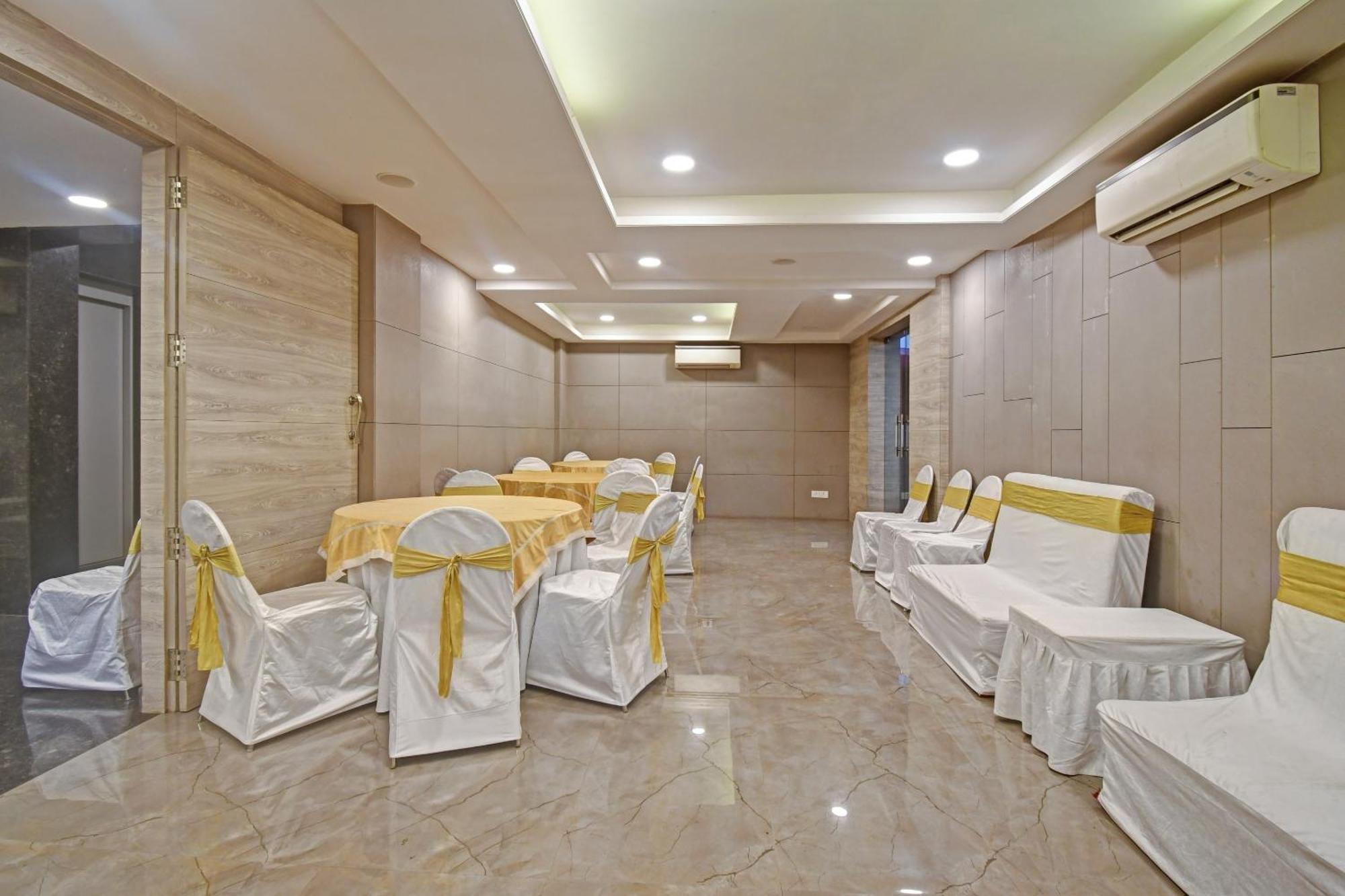 Super Townhouse Hotel All In One Near City Centre Salt Lake Salt Lake City Exterior photo
